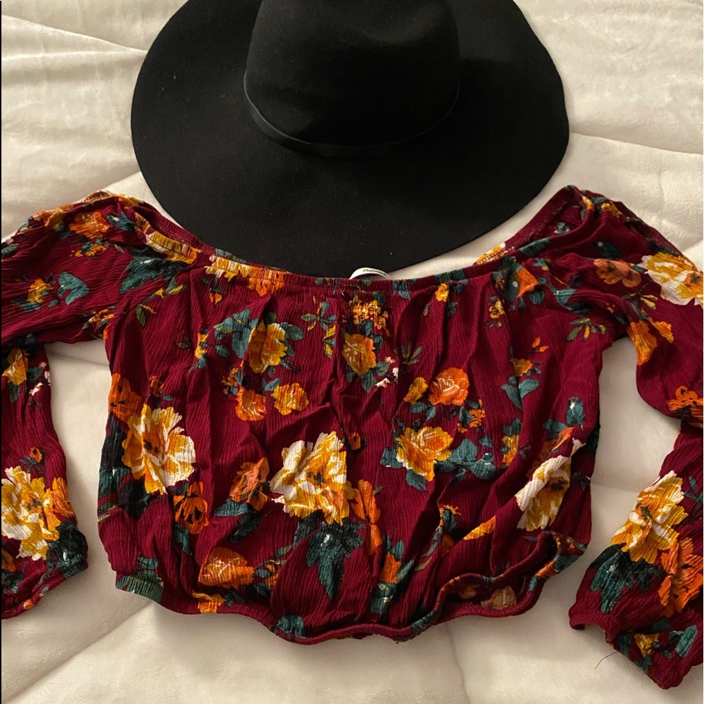 Fun fall long sleeve light crop top